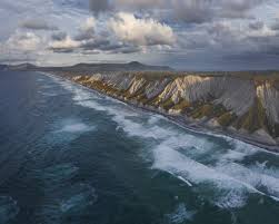 Boriqua.mamii  Boriqua Mamii - her captivating curves