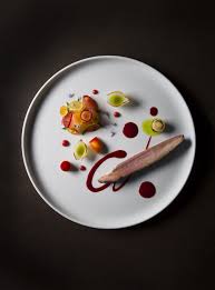 Filet De Canard Prunes Et Hysopes Par Mauro Colagreco Filet De Canard Alimentation Recette De Chef