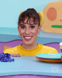 Jana Farris's Instagram, Twitter & Facebook