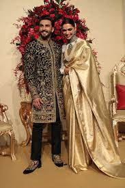 The bollywood couple visited tirupati on november 14, and headed to the golden temple the next day. Ranveer Singh Looked Dapper In A Rohit Bal Outfit A Black Sherwani With Golden Embroidery Deepikapaduko Ranveer Singh Deepika Ranveer Indian Bridal Lehenga