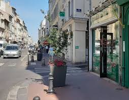 Check spelling or type a new query. Yvelines Saint Germain En Laye Un Antiquaire Soupconne D Escroquerie La Police A La Recherche D Autres Victimes 78actu