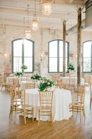 Classic Charleston Wedding At The Cedar Room In 2020 Charleston Wedding Venues Cedar Room Charleston Wedding