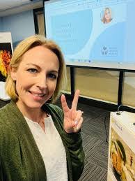 Shelly Cottrell's Instagram, Twitter & Facebook