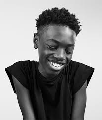 Calvin Klein entra em ritmo de “Moonlight”