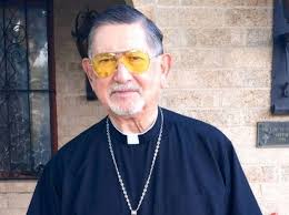 Retired Texas bishop signs “filial correction” of Pope Francis