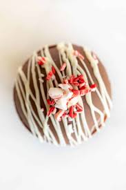 Learn How The Make Hot Chocolate Bombs For Gifting This Holiday Season This Hot Chocolate Bomb Recipe Christmas Hot Chocolate Chocolate Bomb Diy Hot Chocolate