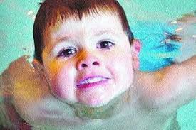 Bath time's no trouble to Lucas