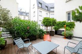 Maybe you would like to learn more about one of these? Toit Terrasse Paris 8 Minimalistisch Terrasse Paris Von Terrasses Des Oliviers Paysagiste Paris Houzz