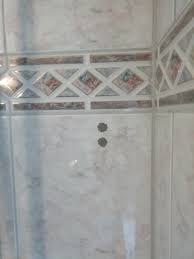 Alles was du brauchst sind fliesenkleber, spachtelmasse und etwas geschick.wie leicht kaputte fliesen wieder fast wie neu werden und wie du selbst abgeplatzte fliesen reparieren kannst: Fliesen Reparieren Mit Dem Fliesenreperaturset Von Aldi Chrimbo