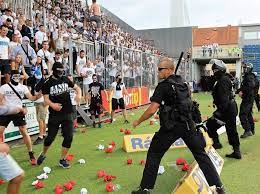 Storočia v češtine, a zhruba do polovice 19. Casual Ultra On Twitter Fc Slovacko Vs Banik Ostrava 12 08 2017 Fcslovacko Fcslovacko Slovacko Slovacko Hooligans Ultras Nofacenoname Banikostrava Https T Co Qzzktnzey5