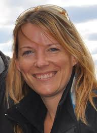 Melanie Dube's Instagram, Twitter & Facebook