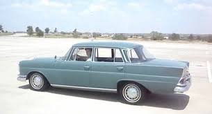 Their bodywork featured distinctive tailfins that gave the models their heckflosse nickname â? 1961 Mercedes Benz 220sb Album On Imgur
