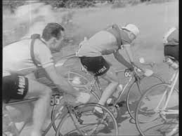 La voiture électrique zoe de robert morandeira © radio france. Tour De France Course Cycliste Europe 1955 Sd Stock Video 951 699 787 Framepool Stock Footage