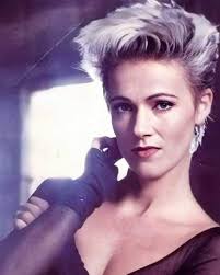 Who were the best singers of our era, male or female, any genre, from the  1940s to 1980s?