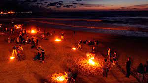 No habrá hogueras, ni fiesta, ni siquiera se permitirá el acceso a la playa. Valencia S Typical Festivals
