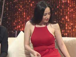 Mai phương thúy nhận được nhiều sự quan tâm khi xuất hiện trong ngày vui của người thân quen. Nhá»¯ng Láº§n Diá»‡n Crop Top Cá»§a Mai PhÆ°Æ¡ng Thuy Khiáº¿n Netizen Kinh Ngáº¡c Duy Nháº¥t 1 Láº§n Kho Ma Me Ná»•i