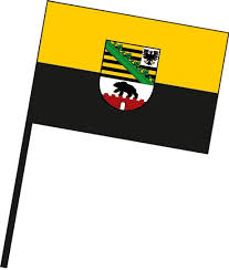 Farverne gult og sort er afledet af provinsen sachsens våben, som er stribet i disse farver. Sachsen Anhalt Dienstflagge Als Stockfahne Bundesland Als Stockfahne Bundeslanderfahnen Fahnen Produkte Fahnenrichter