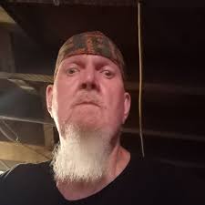 Happy Birthday to Zakk & Barbaranne's oldest child Jesse John Michael Wylde  is 29.