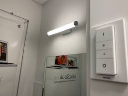 | meaning, pronunciation, translations and examples. Philips Hue Adore Neue Wandleuchte Aus Der Badezimmer Serie Im Test Hueblog De