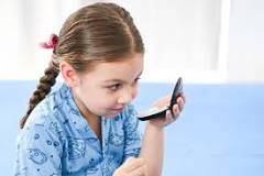 Maquiagem infantil: com qual idade a criança pode usar?