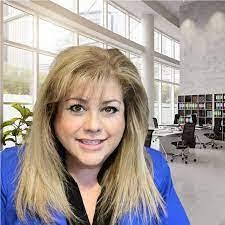 Tracey Shimek's Instagram, Twitter & Facebook