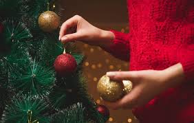 The traditional colors of christmas are pine green (evergreen), snow white. When Should You Put Up A Christmas Tree Date Of Advent And The 12 Days Of Christmas In 2020 And When To Take Your Tree Down The Scotsman