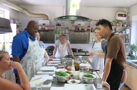 Having taught chinese language skills in the private sector, primary, secondary and college institutions for a number of years in china, has not only given. Beijing Cooking School Chinese Classic Cooking Class Wok Or Dumpling