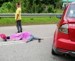 berita kemalangan jalan raya paling dahsyat abad ini (must see). Ibu Maut Anak Cedera Langgar Kereta Utusan Digital