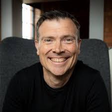 Martin Saunders's Instagram, Twitter & Facebook