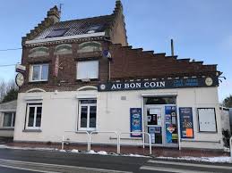 Mahébourg a une âme, une authenticité que. Comment Le Village Renoue Avec Le Petit Commerce De Proximite