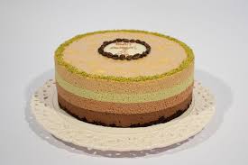 Torta Mousse Ai 4 Gusti Madalina Pometescu Dolci E Ricette Ricetta Torta Mousse Dolci Buoni Torte Alimentari