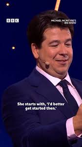 Scientists have discovered that komodo dragons love to play... by putting  things