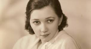 Q: WHO'S PATSY KELLY? A:…