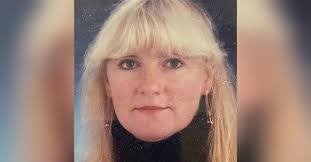 Bonnie Osmer's Instagram, Twitter & Facebook