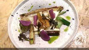 Poireaux A L Huile D Olive Aux 2 Pommes De Terre Recette Des Chefs Juan Arbelaez Et Pablo Naranjo Du Restaurant Recette De Chef Recette Pomme De Terre Cuisine