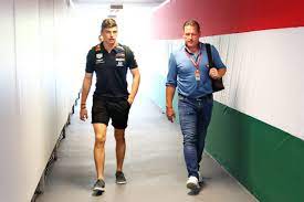 Né à montfort, johannes commence sa carrière automobile dans le karting en. Verstappen Doesn T See His Relation With Jos Get Hampered Like Hamiltons