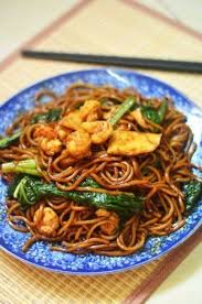 This dish originated from a hawker stall chef wong kian lee in openrice malaysia. Kl Style Hokkien Mee Is All About Thick Noodles Smothered In Caramelised Soy Sauce With A Distinct Wok Hei Fry Some Up At Hom Food Recipes Malaysian Cuisine