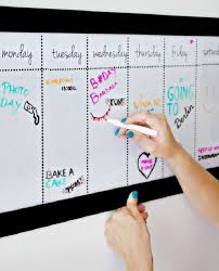18 Diy Planners And Calendars For New Year S Organizing Coupons Com Dry Erase Board Diy Weekly Planner Board Diy Weekly Planner