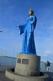Mãe iemanjá tem o prazer em compartilhar a verdadeira fé com você hoje. Estatua De Yemanja Foto De Pier De Iemanja Vitoria Tripadvisor