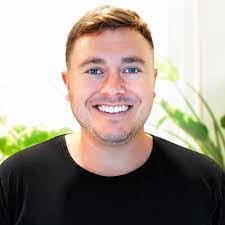 Ryan Deforest's Instagram, Twitter & Facebook