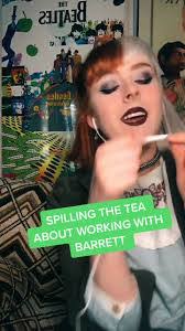 Angelina Barrett's Instagram, Twitter & Facebook