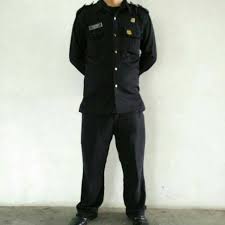 Baju safari merupakan sebuah baju pria bermodel jas yang dilengkapi dengan saku dibagian depannya. Setelan Safari Satpam Baju Safari Satpam Shopee Indonesia