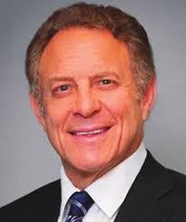 Eric Straight's Instagram, Twitter & Facebook