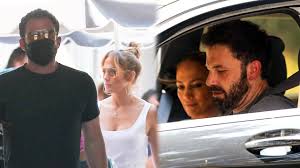 A tale of war and romance mixed in with history. Ben Affleck And Jennifer Lopez Look At A Mansion Together In L A Entertainment Tonight
