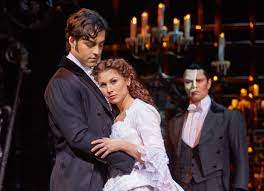 An welchem tag fiel damals der letzte vorhang für das phantom in. Das Phantom Der Oper In Hamburg Theatergeist