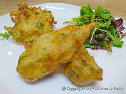 Cuisine En Folie Beignets De Fleurs De Courgettes Beignets De Courgettes Et Saousson Beignets De Courgettes Fleurs De Courgettes Beignet Fleur De Courgette
