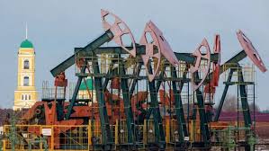 RI Pertimbangkan Impor Minyak Rusia Jika Ada Relaksasi Sanksi