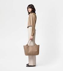 Woman NATURAL Shopping Bag in Leather Medium-Small ...