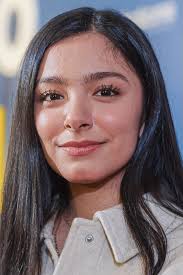 Reparto de Sobreviviendo mis XV (película 2023). Dirigida por Chava Cartas 