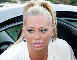 ¿qué has estado haciendo tú, que te he visto en el hola? Sale A La Luz El Diseno Del Vestido De Novia De Belen Esteban